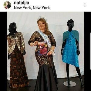 Couture Sequined Mesh Body con Mermaid Gown